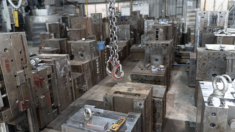 铝合金压铸模具报价差在哪？从材料到加工